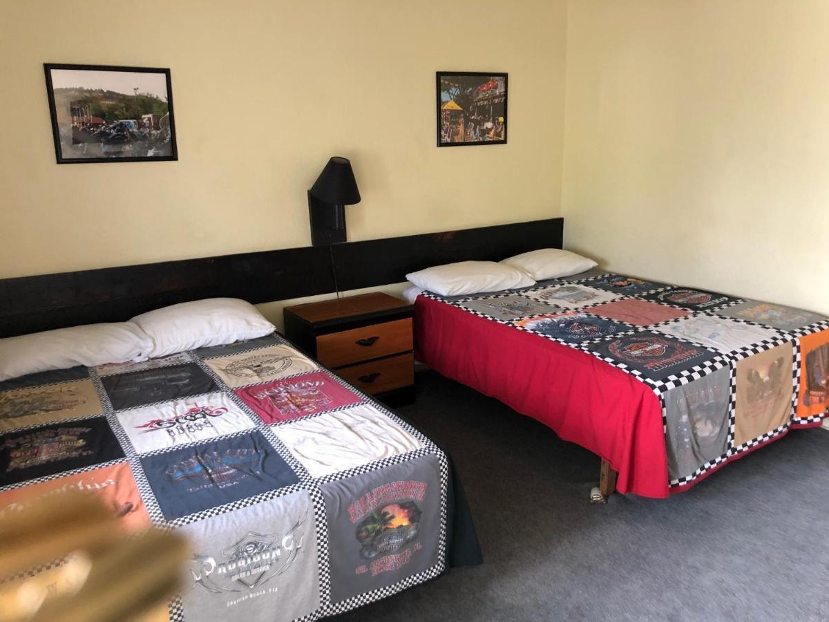 Scoot Inn Motel พอร์ตออเรนจ์ ภายนอก รูปภาพ